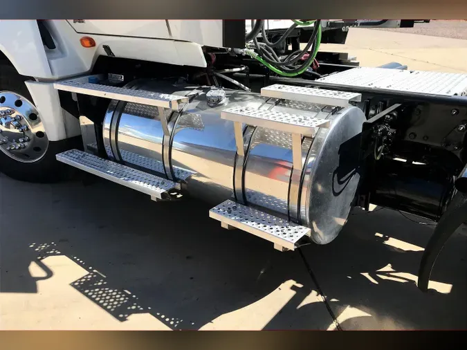 2020 INT LT625 6x4
