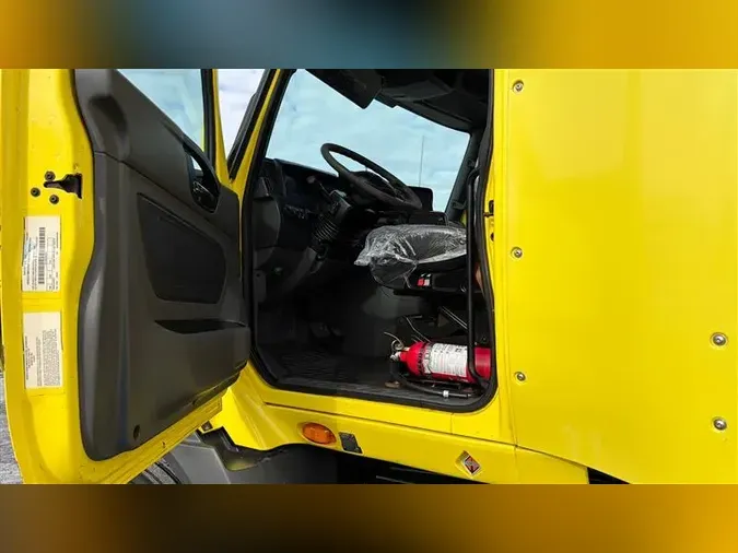 2019 INTERNATIONAL RH613