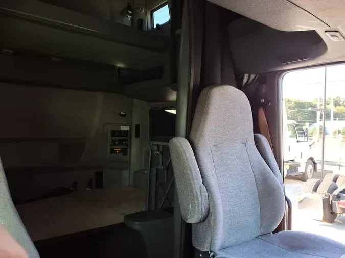 2019 NAVISTAR INTERNATIONAL LT625 SLPR CAB425e3bcdfc43d135c320e6f35fd92b50