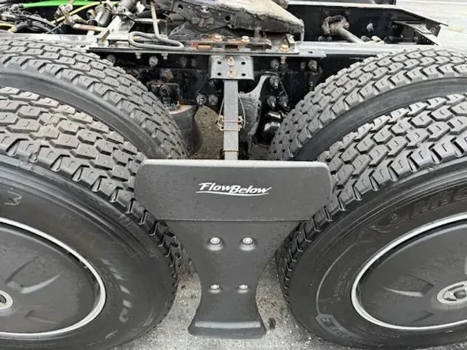 2021 International LT625