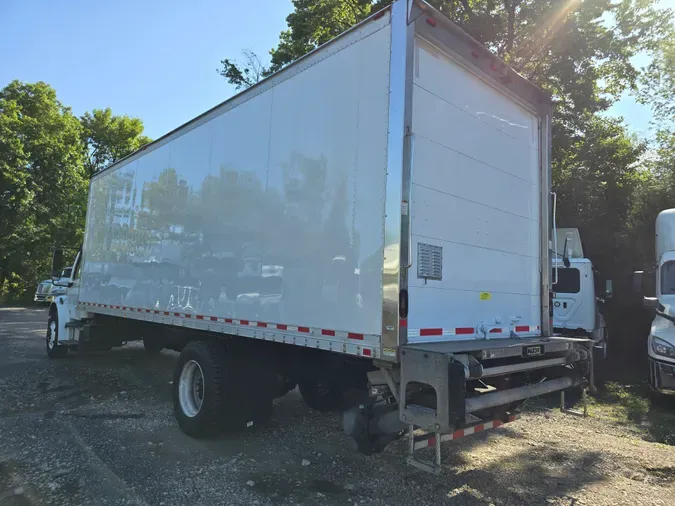 2017 FREIGHTLINER/MERCEDES M2 106