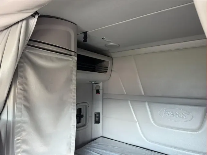 2024 Peterbilt 579