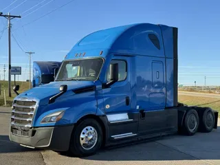 2021 FREIGHTLINER Cascadia 126