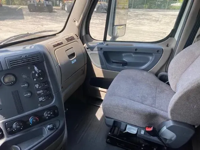 2019 Freightliner Cascadia