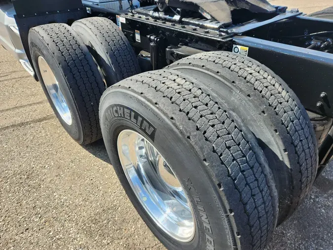 2022 KENWORTH T680