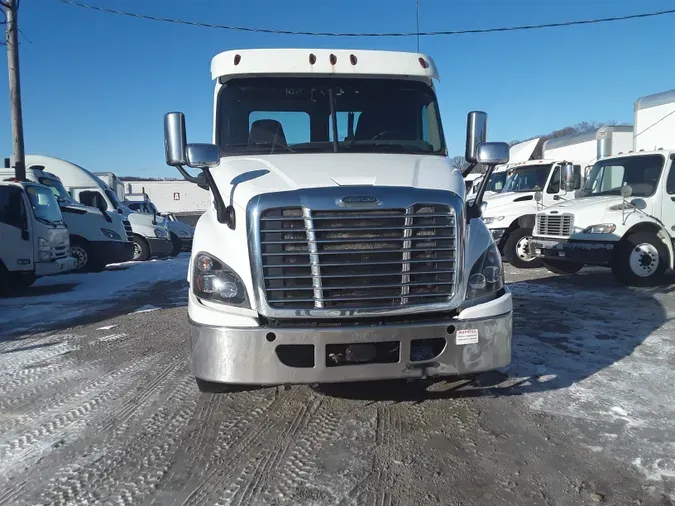 2018 FREIGHTLINER/MERCEDES CASCADIA 113