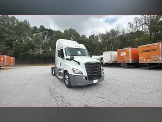 2021 Freightliner Cascadia 126
