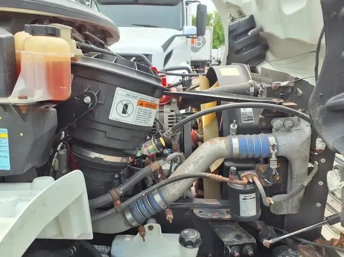 2019 FREIGHTLINER M2 106
