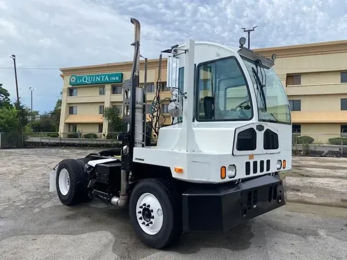 2017 Autocar ACTT42427075ccf6d77fba514fb788e1f4a9e6