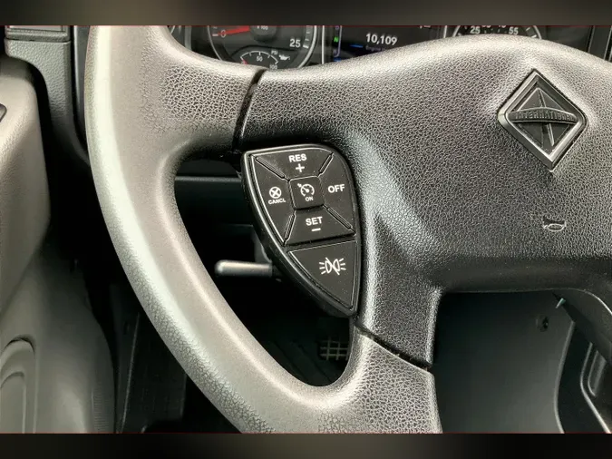 2022 INT LT625 6x4