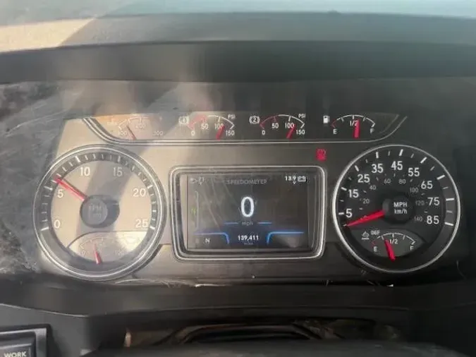 2020 International LT625