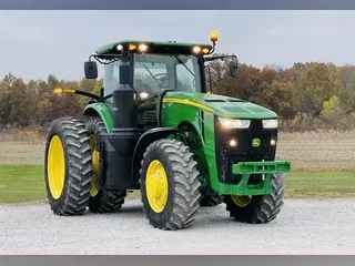 2018 John Deere 8245R