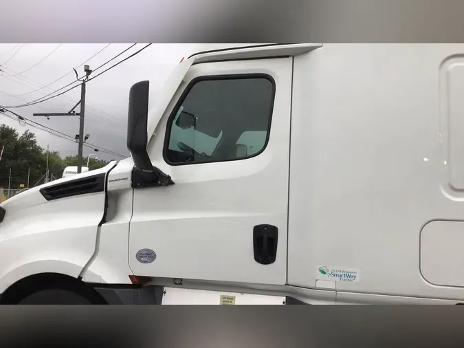 2021 Freightliner Cascadia