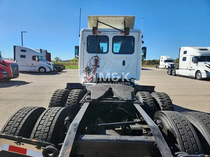 2016 FREIGHTLINER Cascadia