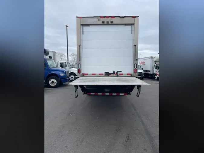 2019 FREIGHTLINER/MERCEDES M2 106