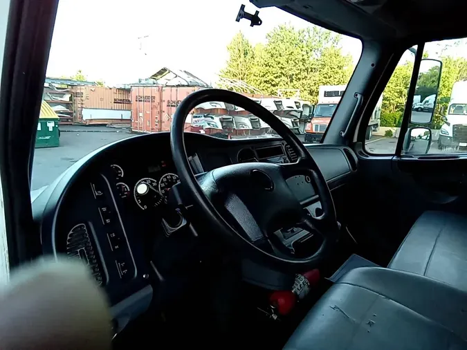 2015 Freightliner M2