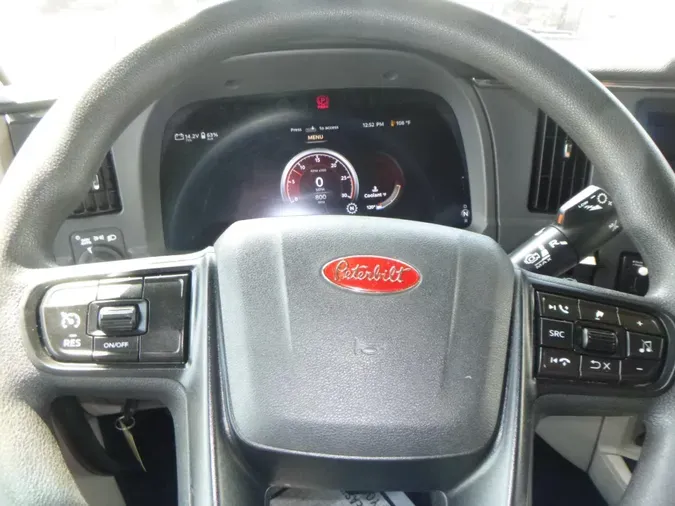 2024 Peterbilt 579