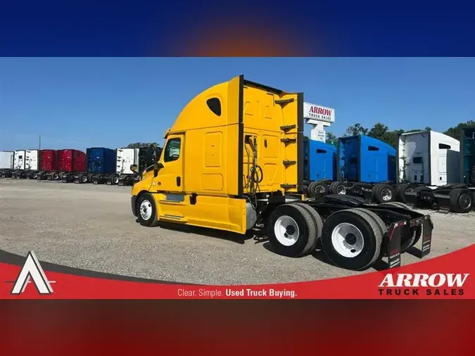 2020 FREIGHTLINER CA126