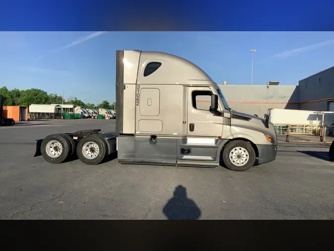 2024 Freightliner Cascadia