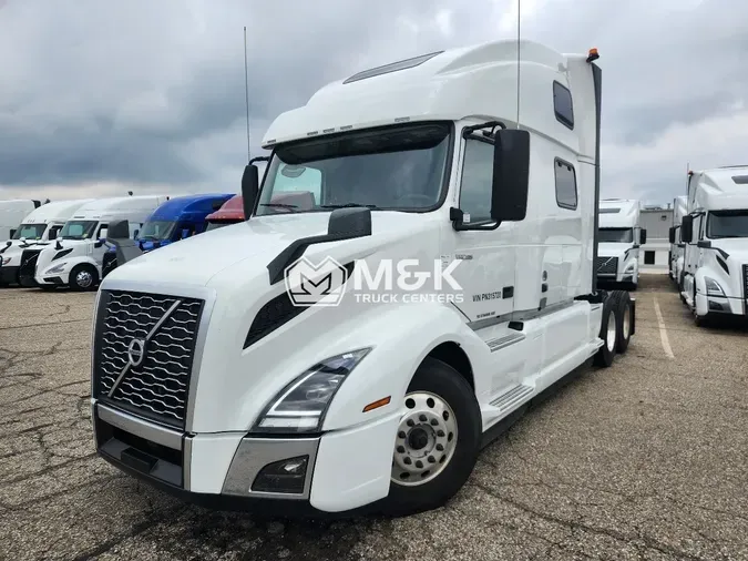 2023 VOLVO VNL64T860428951468a5443bec8ad1f95eac15cdb