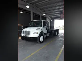 2015 Freightliner M2 106