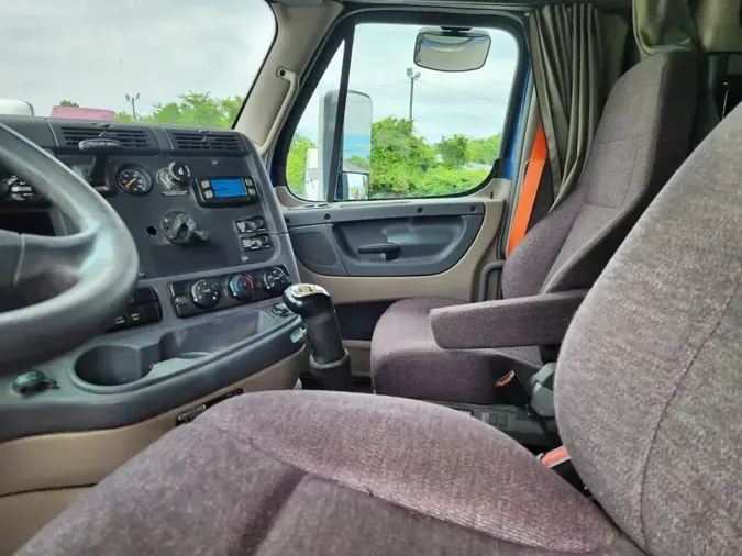 2020 FREIGHTLINER CASCADIA 125