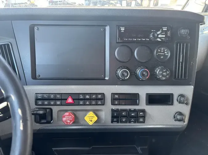 2019 Freightliner New Cascadia 126