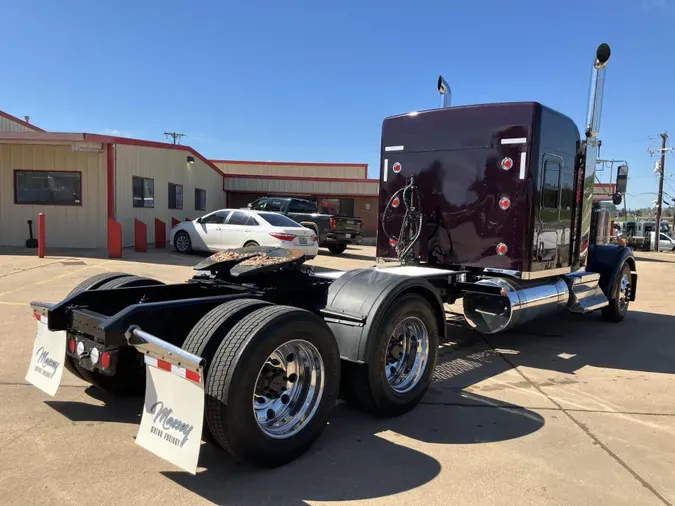 2023 Kenworth W900L