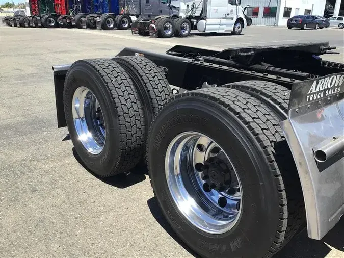 2022 KENWORTH T680428b93ad8ea2ac3abc98abcb792e22b6