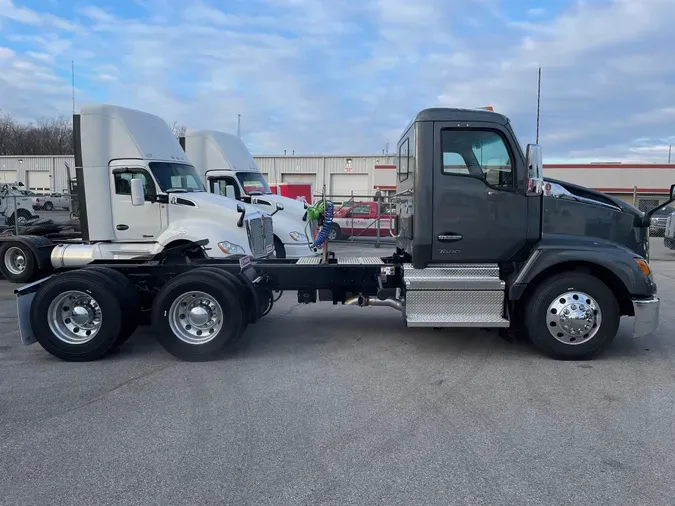 2025 Kenworth T680