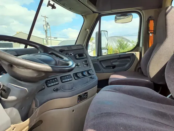 2019 FREIGHTLINER CASCADIA 125