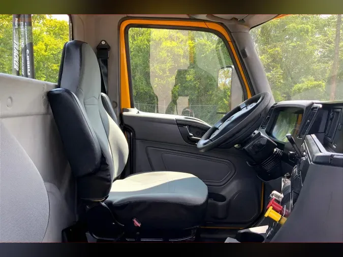 2019 INT LT625 6x4