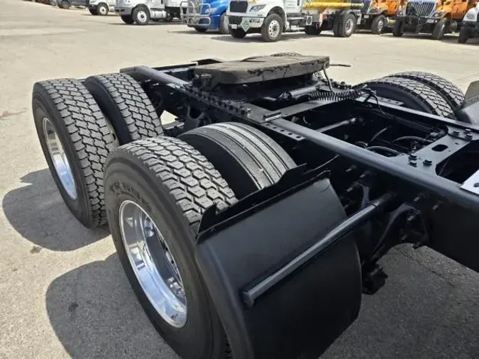 2020 International LT625