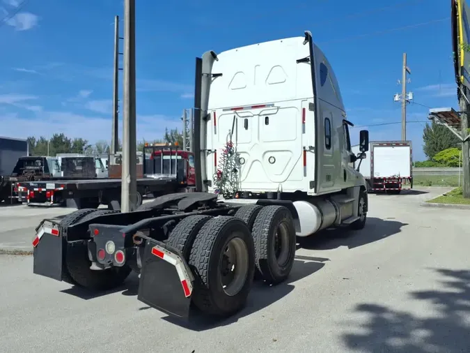 2019 FREIGHTLINER/MERCEDES CASCADIA 125