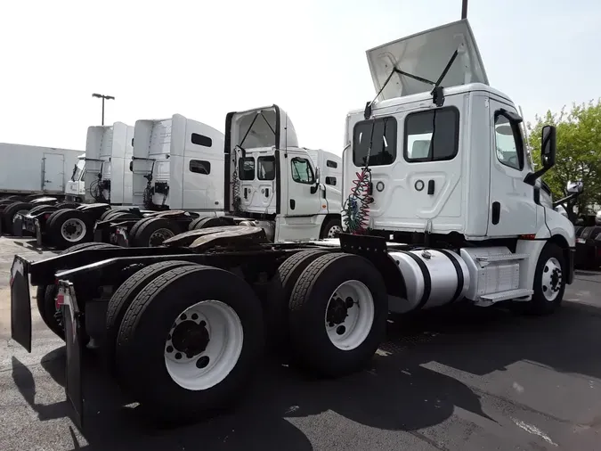 2021 FREIGHTLINER NEW CASCADIA PX12664