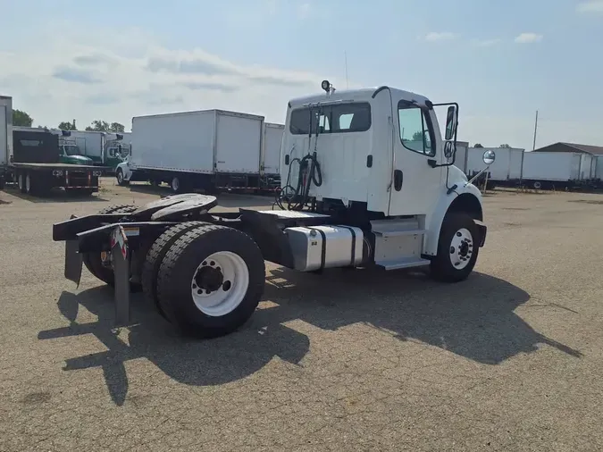 2019 FREIGHTLINER/MERCEDES M2 106429be584e98f905fd716182e616fa6e3