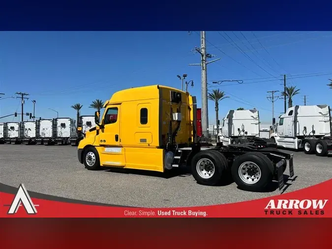 2020 FREIGHTLINER CA126