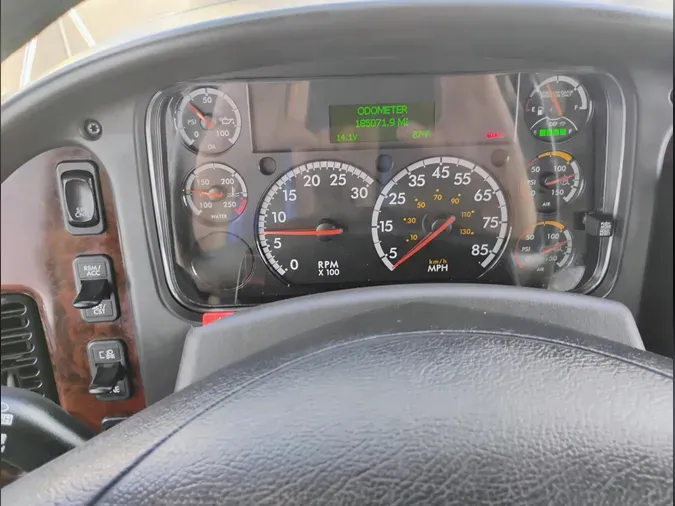 2019 Freightliner Business Class M2 106