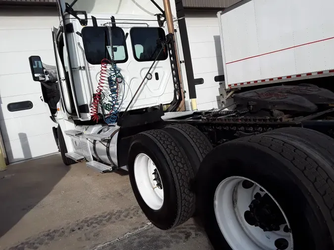 2019 FREIGHTLINER/MERCEDES CASCADIA 125