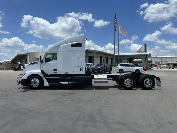 2023 Kenworth T680