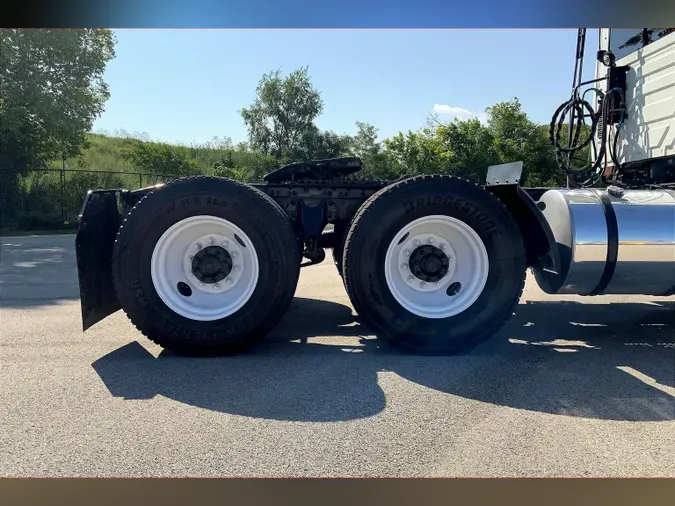 2019 INT LT625 6x4