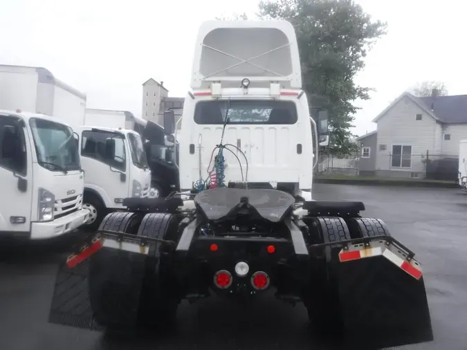2020 FREIGHTLINER M2-112