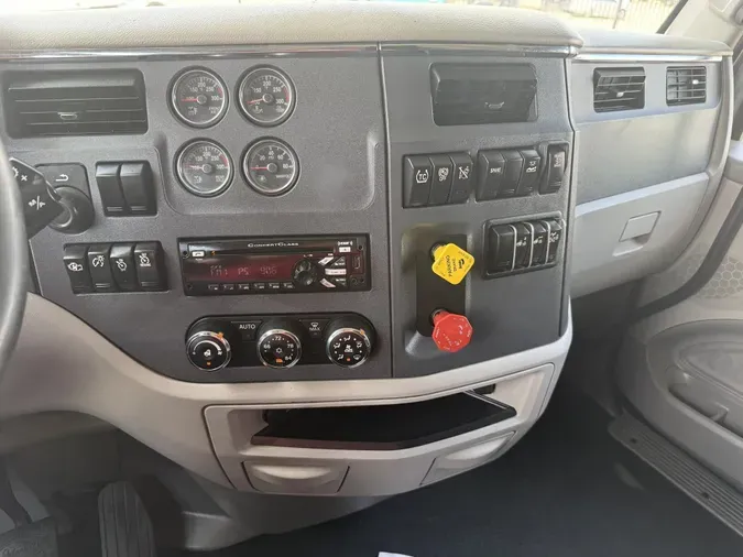 2021 Peterbilt 567