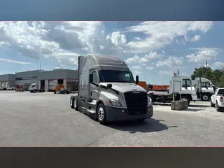 2025 Freightliner Cascadia 126