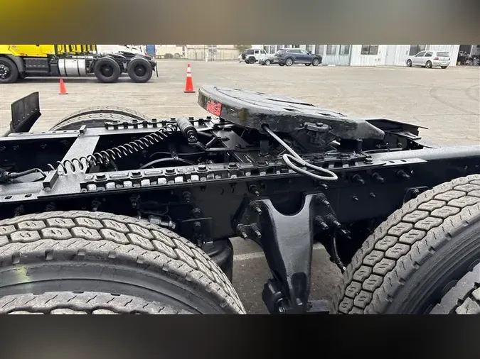 2018 INTERNATIONAL RH613