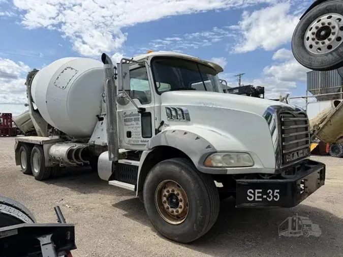 2015 MACK GRANITE GU81342adb59b73d7f02367739b403c2c3786