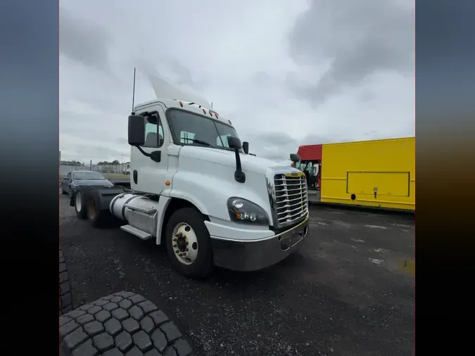2019 FREIGHTLINER CASCADIA 125