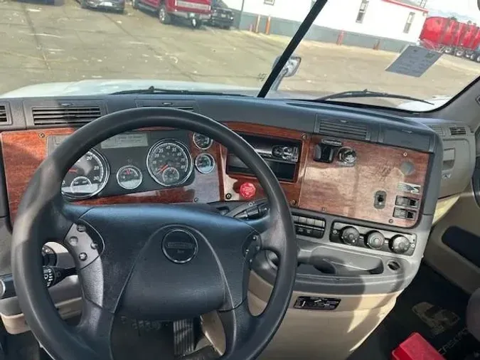 2019 Freightliner Cascadia
