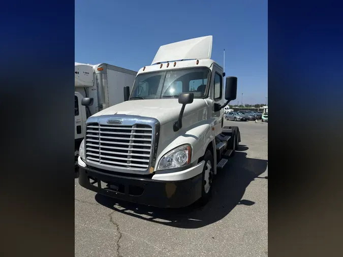 2018 FREIGHTLINER/MERCEDES CASCADIA 12542b30f60bccf2d7383086e3c419f3df3