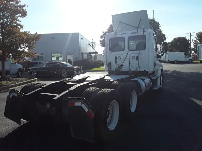 2018 FREIGHTLINER/MERCEDES CASCADIA 125